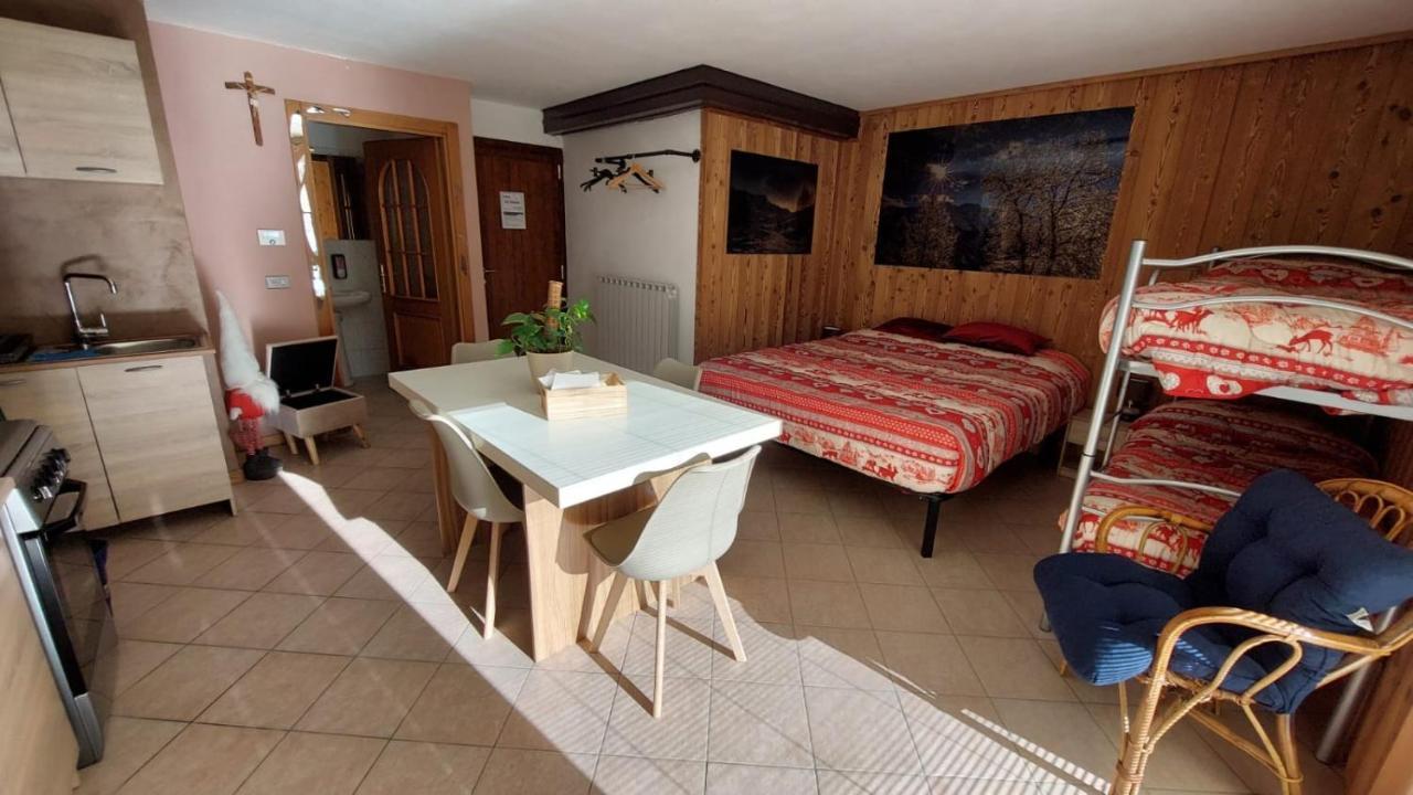 Residenze Vezza - La Corteccia- Διαμέρισμα Vezza dʼOglio Εξωτερικό φωτογραφία